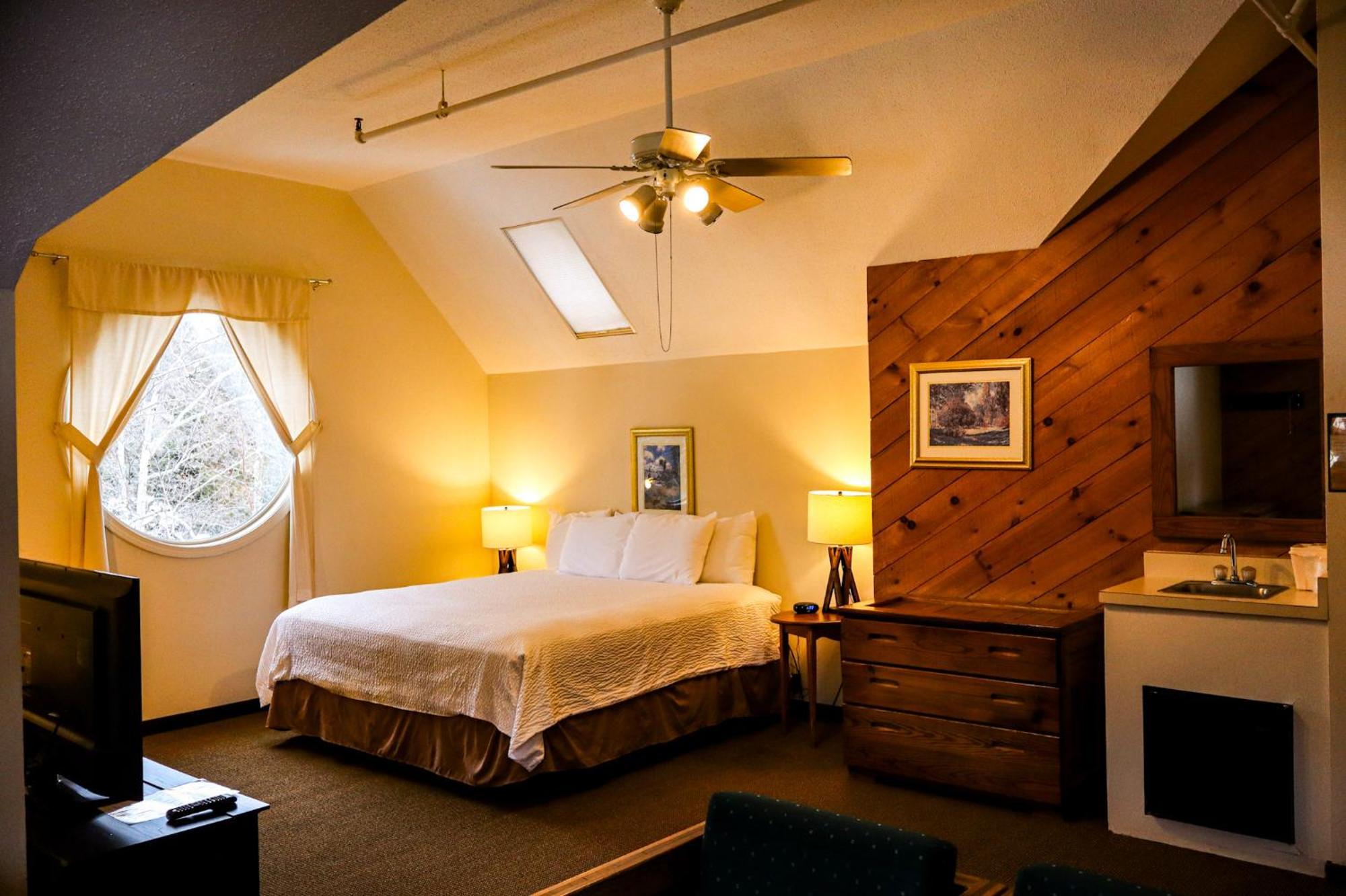 Snowy Owl Inn Waterville Valley Exterior photo