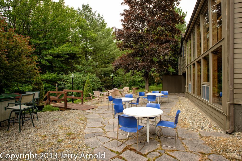 Snowy Owl Inn Waterville Valley Exterior photo